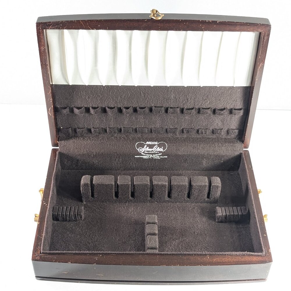 1951 Pacific Silver Cloth lined cutlery case, silver plated flatware storage box